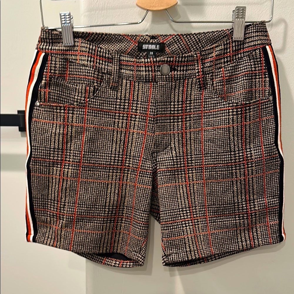 St33le (Steele) 5” stretch knit shorts.